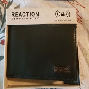Kenneth Cole slim fold wallet